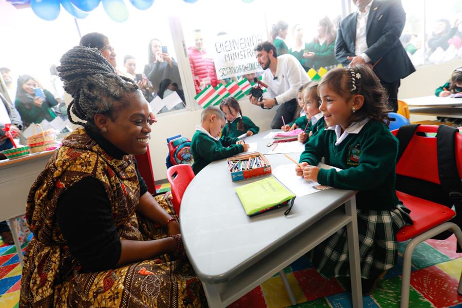 Aprobado el ‘Plan de la Gente’ para que más colombianos accedan a una educación de calidad para superar la desigualdad