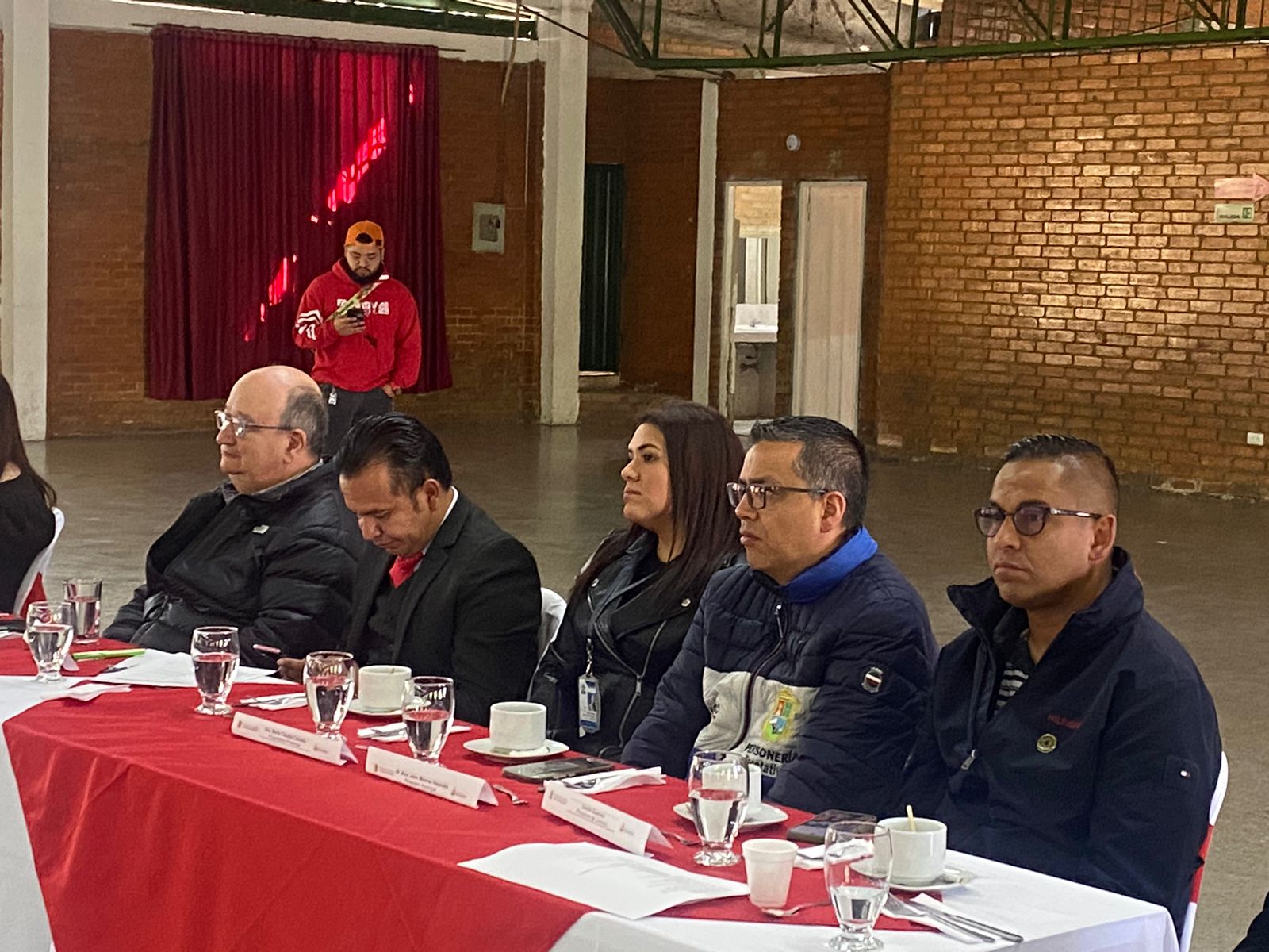 Desde Facatativá, el director de Alimentos para Aprender entrega $1.525 millones para ampliar la cobertura del PAE 