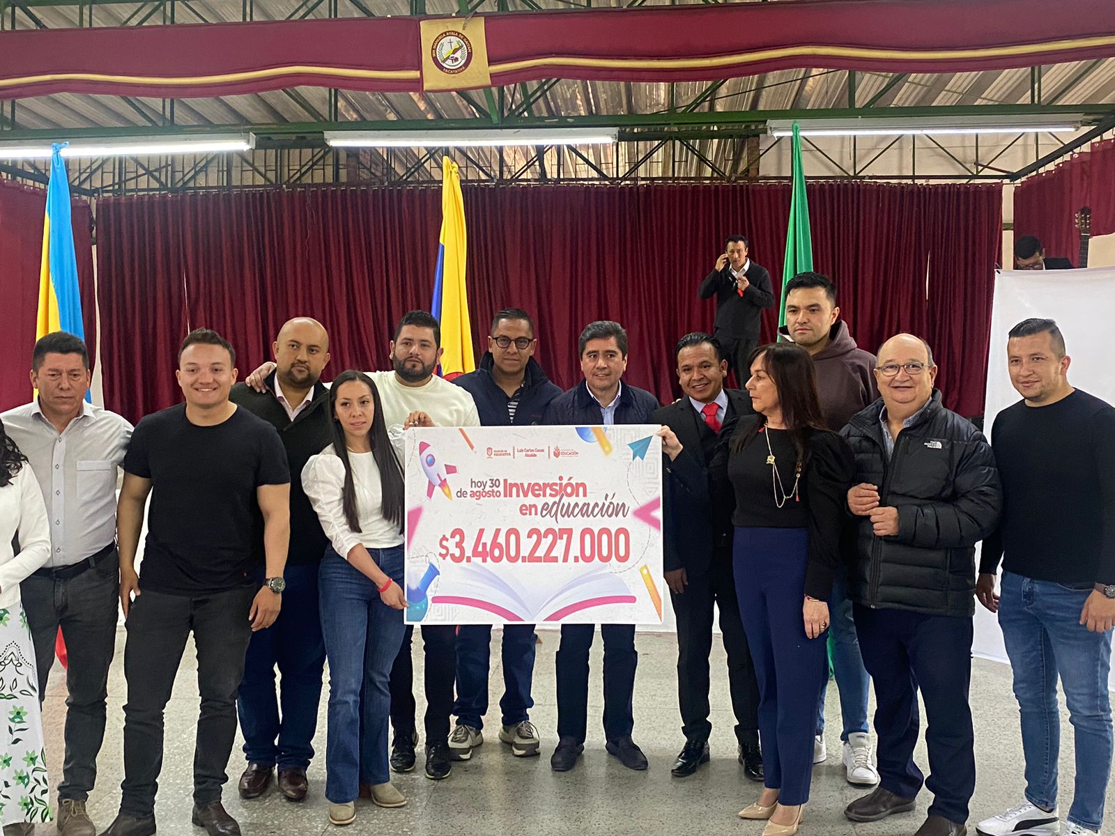 Desde Facatativá, el director de Alimentos para Aprender entrega $1.525 millones para ampliar la cobertura del PAE 