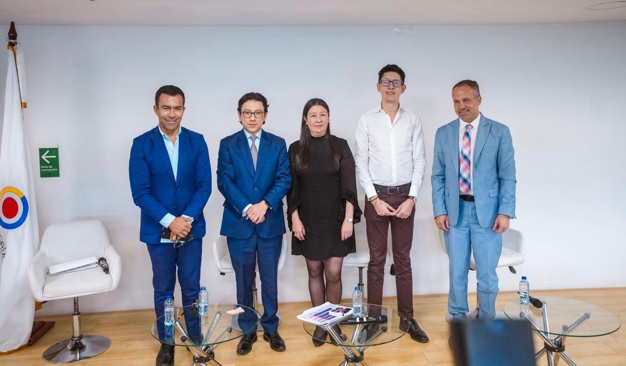 Ministerio de Educación avanza en una reforma estructural del Programa de Alimentación Escolar para convertirlo en política de Estado