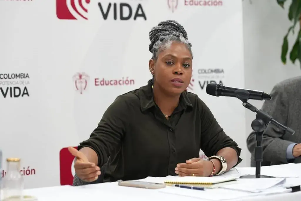 “Vamos a regular el derecho fundamental a la educación desde los 3 años hasta la educación superior” ministra de Educación, Aurora Vergara Figueroa