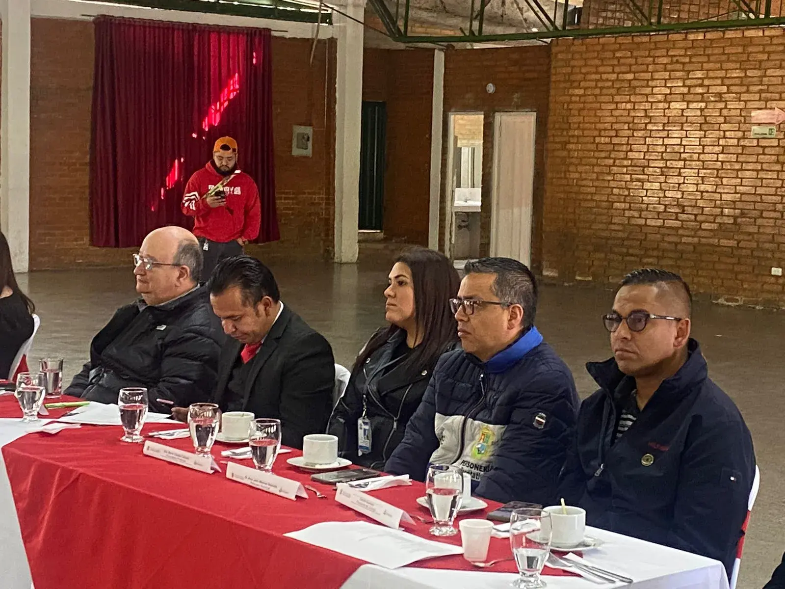 Desde Facatativá, el director de Alimentos para Aprender entrega $1.525 millones para ampliar la cobertura del PAE 