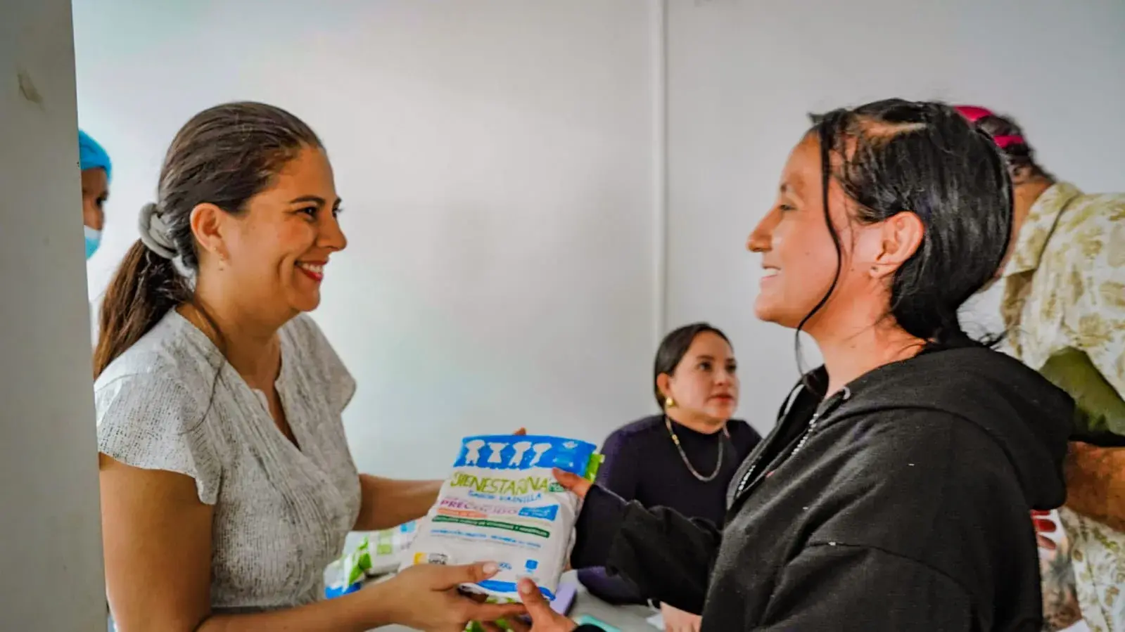 Foto del encuentro Desde hoy se empezó a incluir la Bienestarina en el PAE de la ETC Yopal