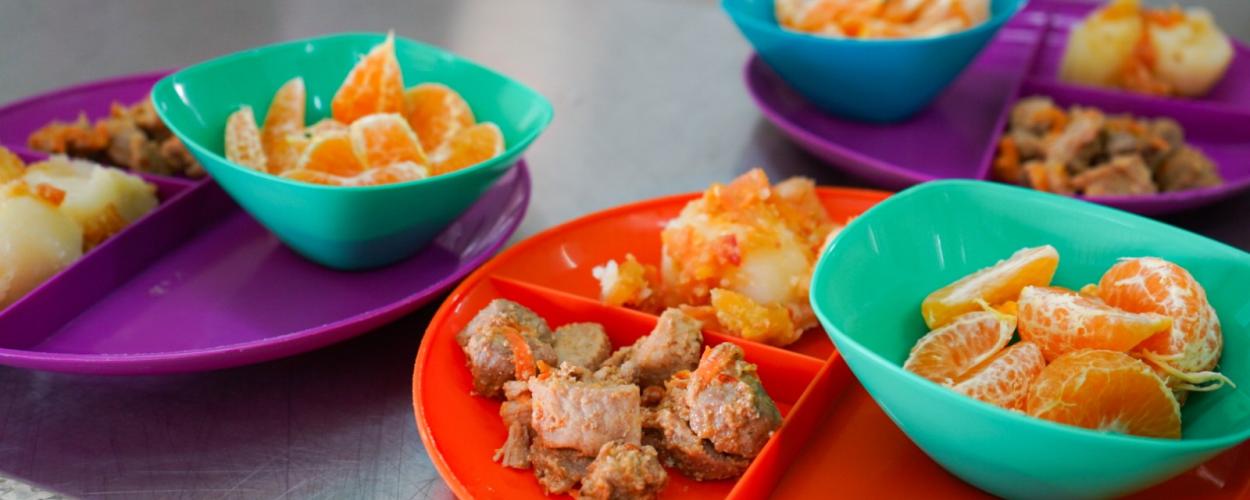 Más recursos, menos platos servidos: ¿Qué está pasando con los recursos del PAE?